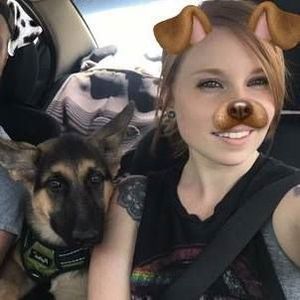 Meet your Posher, Annie